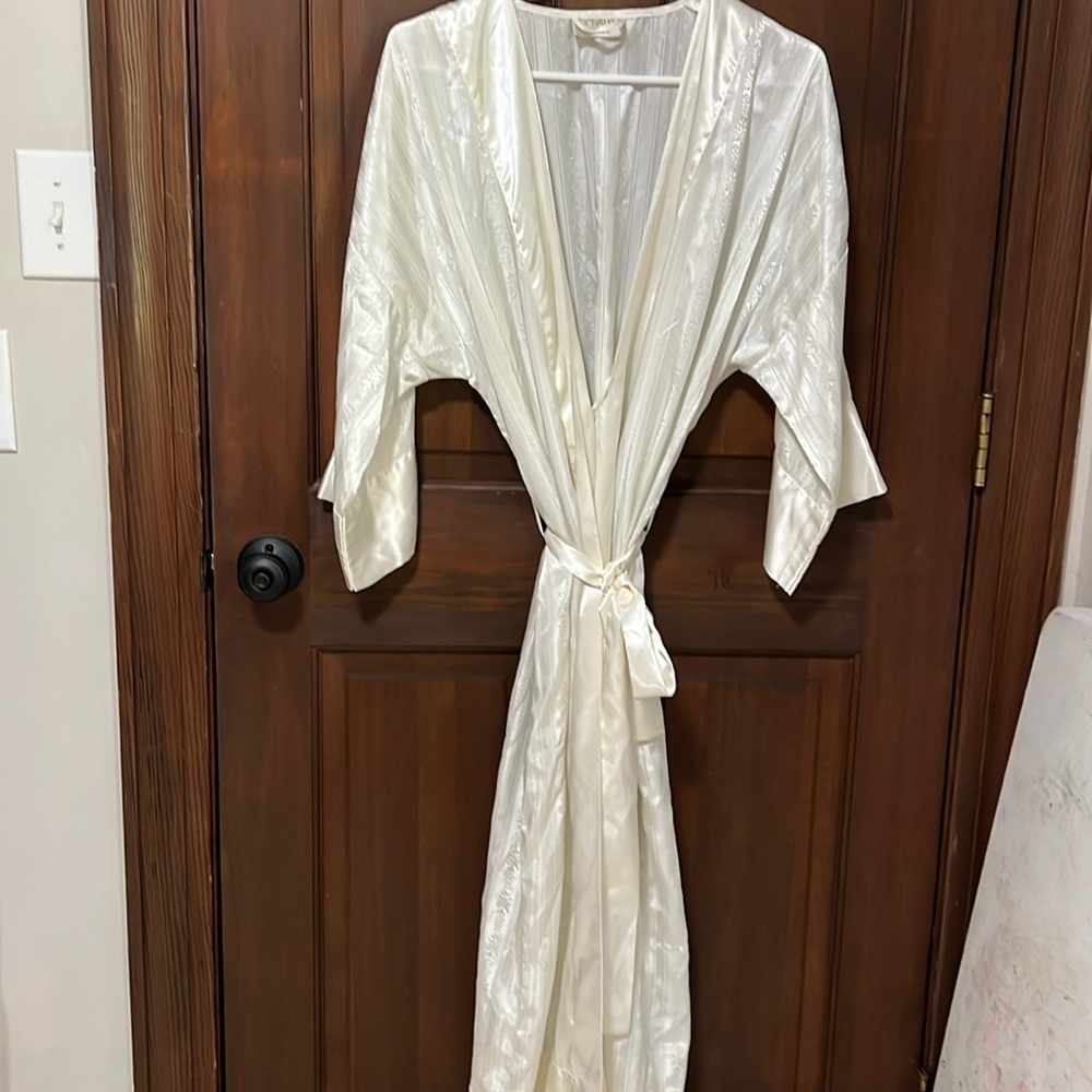 Victoria's secret Satin Robe